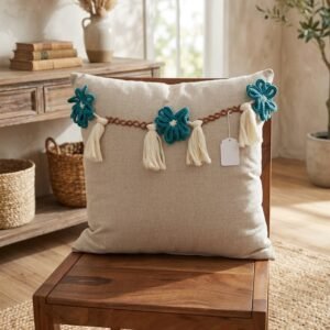 Cojín de Algodón con Detalles de Crochet Hechos a Mano