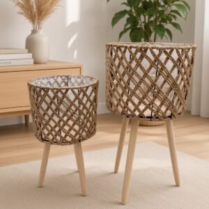 Set de 2 maceteros de fibra natural con patas de madera